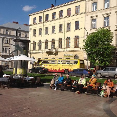 Apartments On Prospekt Svobody 24 Лвив Екстериор снимка
