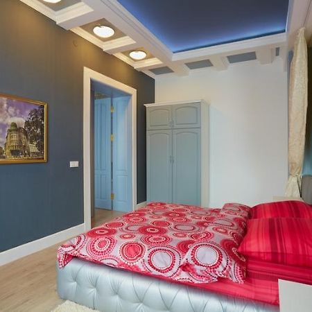 Apartments On Prospekt Svobody 24 Лвив Екстериор снимка