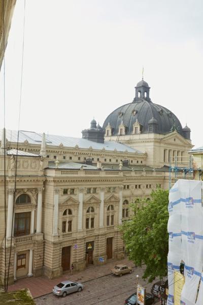 Apartments On Prospekt Svobody 24 Лвив Екстериор снимка